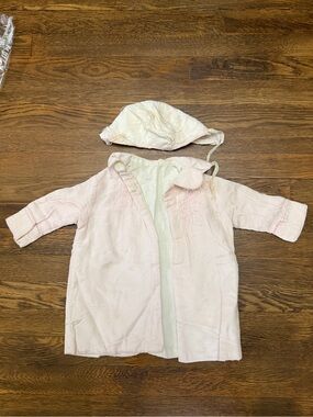 Vintage baby gown with matching bonnet